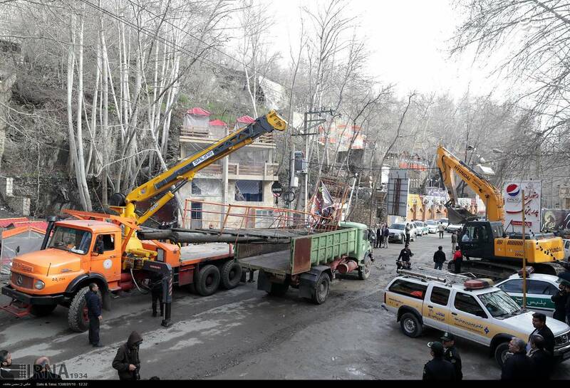 عکس/ تخریب تصرفات حاشیه رودخانه ابرده مشهد