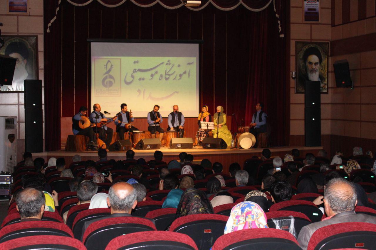 برگزاری اجرای موسیقی زنده مازندرانی در محمودآباد