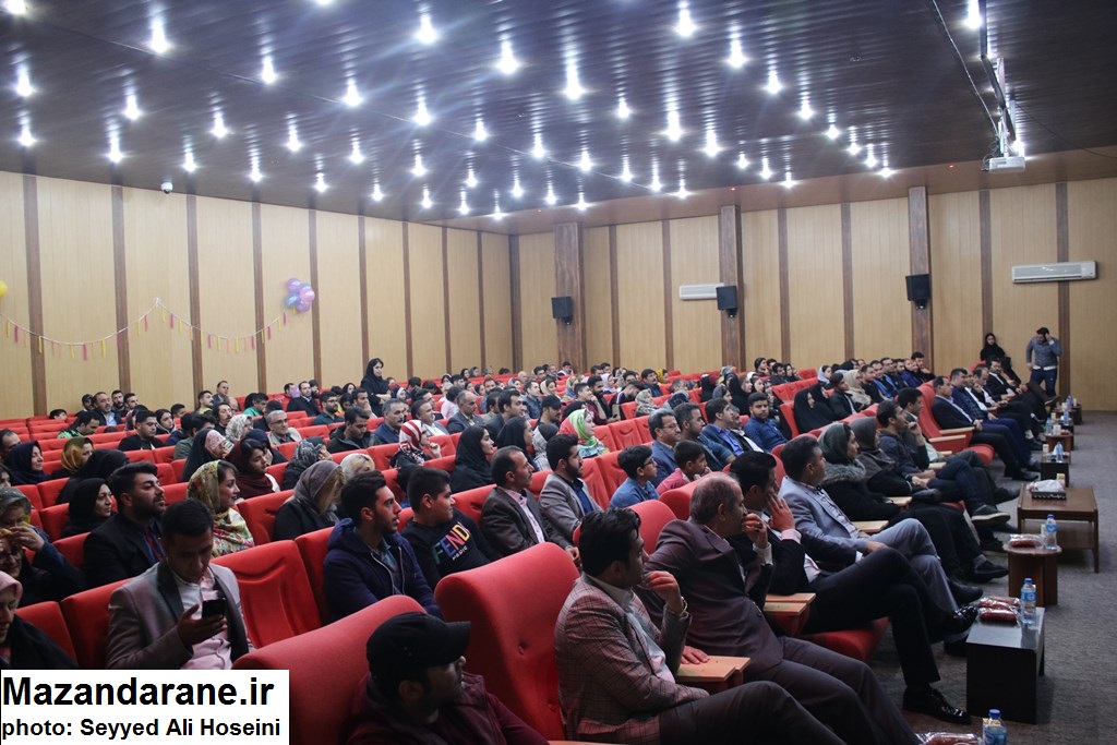 همایش روز جوان در آمل باشکوه برگزار شد+ تصاویر