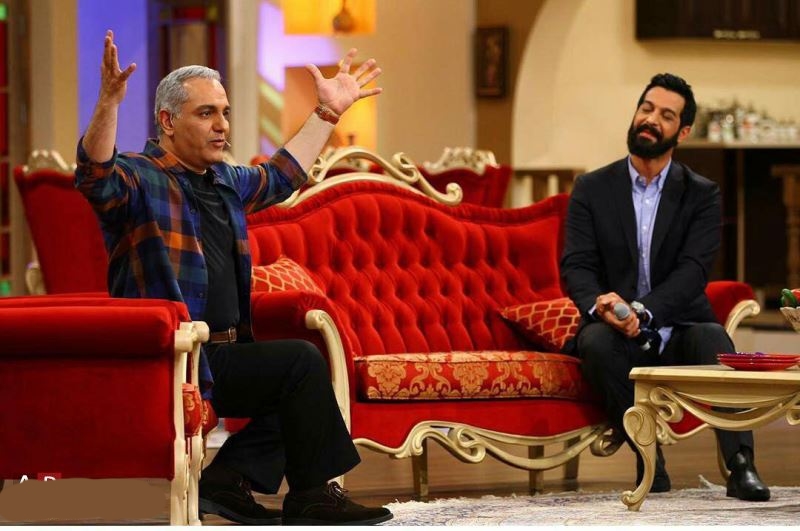 مهران مدیری هم که اصلا حواس‌اش نیست