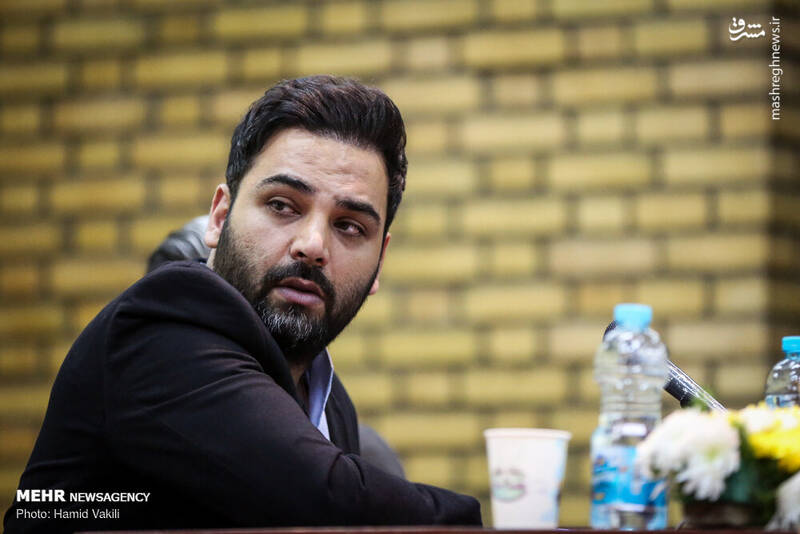 نقد و بررسی”عصر جدید” در دانشگاه تهران