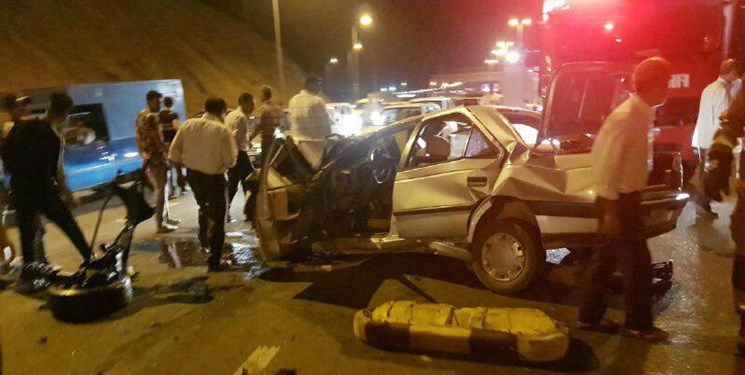 ۶ مصدوم و ۲ فوتی در تصادف اتوبان خلیج فارس