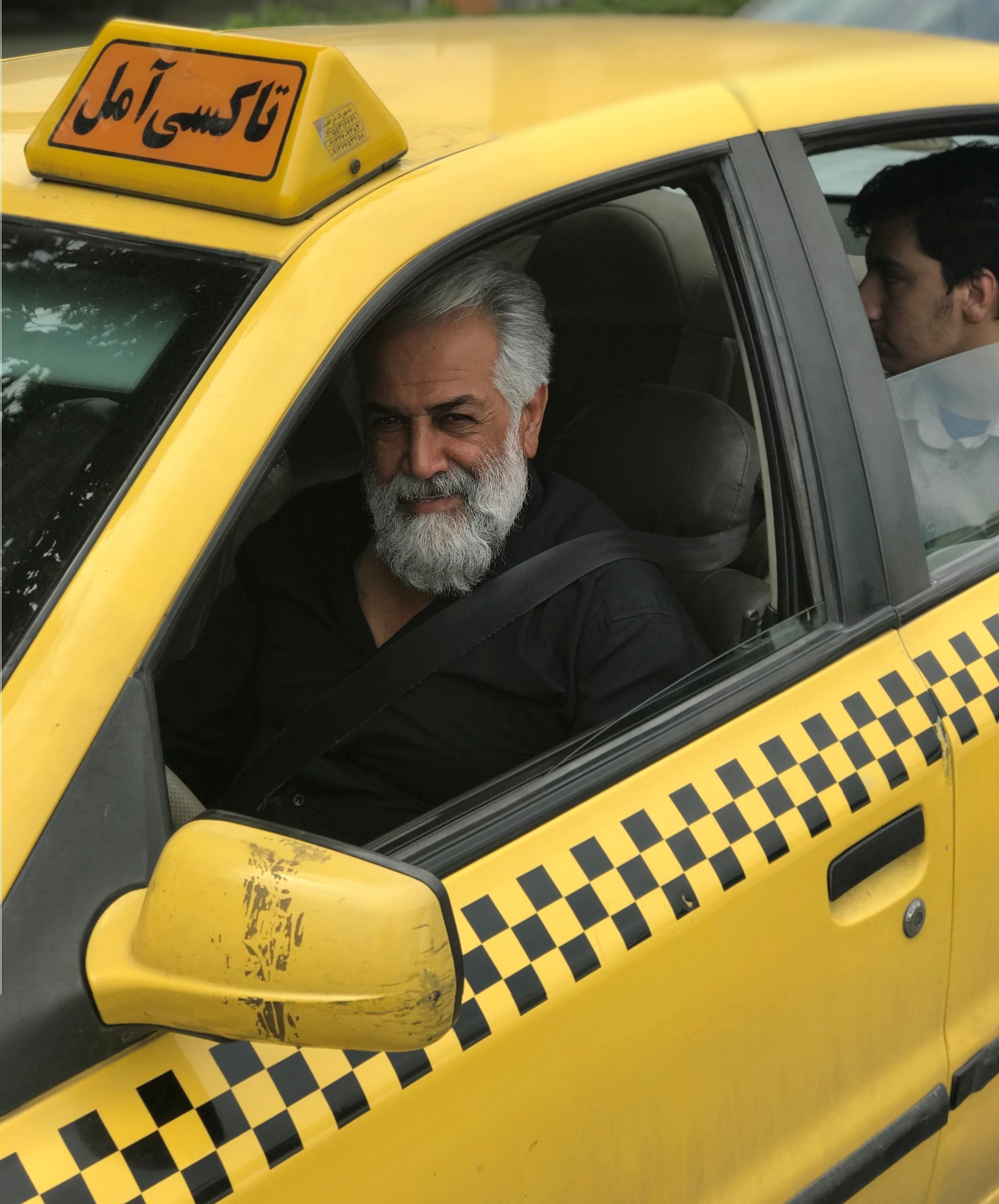 دخل و خرجمان یکی نیست/کمبود پول خرد اصلی ترین دغدغه رانندگان تاکسی است