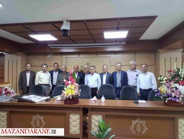 تجلیل از خدمات ۳۰ ساله معاون سابق بهبود تولیدات گیاهی سازمان جهاد کشاورزی مازندران + تصاویر