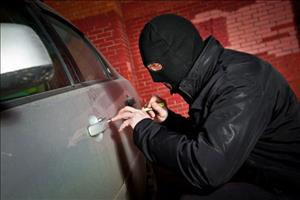 انهدام باند سرقت اموال داخل خودرو با ۷۹ فقره سرقت