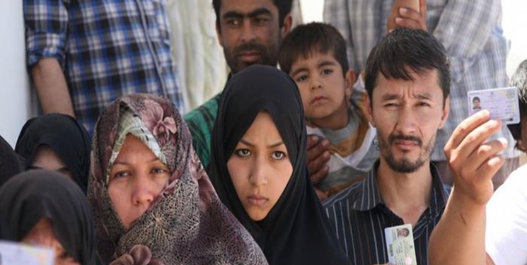 سالانه ۱۵۰ هزار اتباع غیرمجاز کشور را ترک می‌کنند