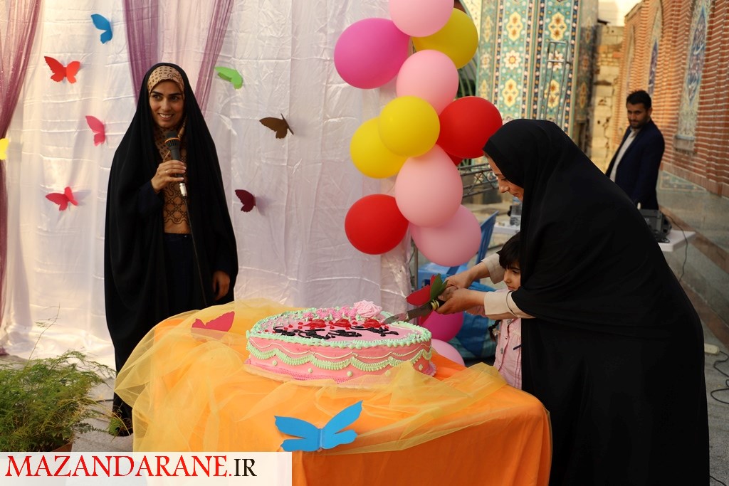 برگزاری باشکوه هشتمین جشن تولد آسمانی‌های آمل در گلزار شهدای امام زاده ابراهیم (ع) /تصاویر