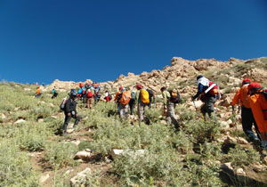 صعود موفق تیم کوهنوردی کارگری مازندران به دومین قله مرتفع اروپا