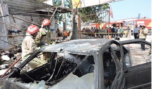 مهار آتش سوزی یک مرکز شارژ غیر مجاز گاز مایع در ساری + تصاویر