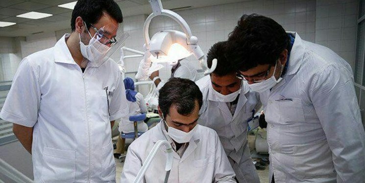 آخرین وضعیت طرح افزایش دانشجویان پزشکی/دریافت هزینه‌های خارج از عرف از بیماران تخلف است