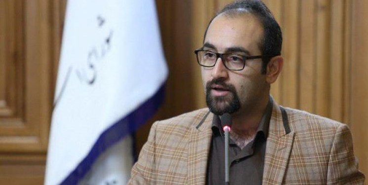 مدیران زیادی در شهرداری بالاتر از حناچی حقوق می گیرند