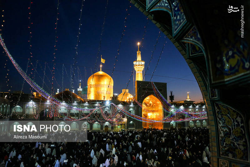 حال و هوای حرم رضوی در شب عید غدیرخم