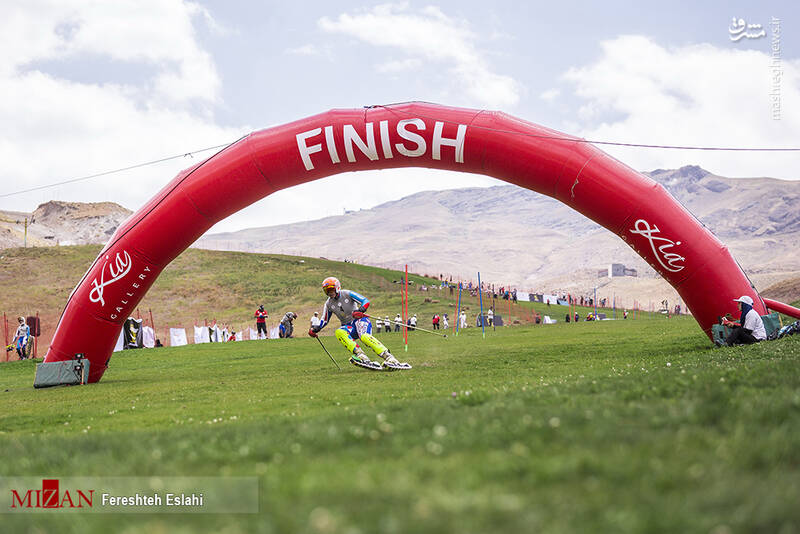 جام جهانی اسکی روی چمن در پیست دیزین