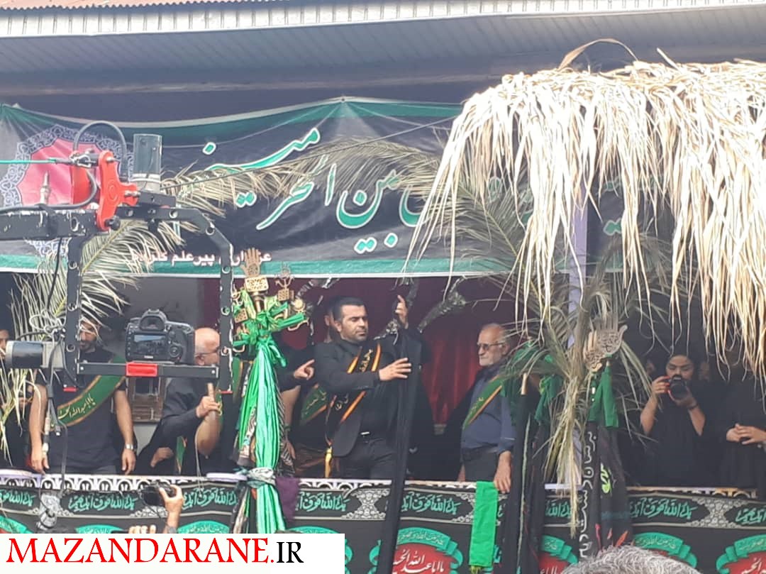 مراسم سنتی پیر کلوده با قدمتی ۳۰۰ ساله در محمودآباد برگزار شد