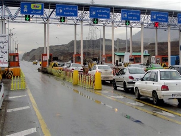 افزایش نرخ عوارض آزادراه‌های کشور؛ امنیت مسافران جاده ای وجه المصالحه دولتی ها با بخش خصوصی/ توجیه عجیب وزارت راه؛ باید عوارض جاده ای ۳۰۰ درصد رشد می کرد!