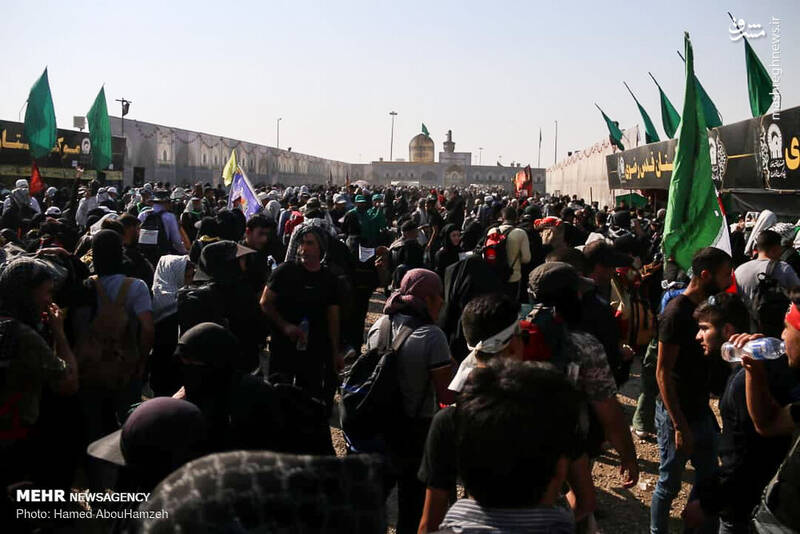 سیل خروشان زائران در مرز مهران