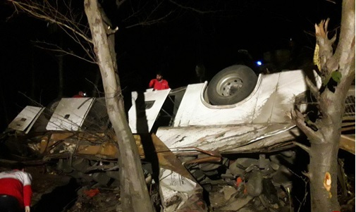 سقوط اتوبوس به دره در محور سوادکوه ۴۲ کشته و زخمی بر جای گذاشت
