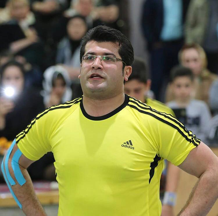 اخلاق اولویت ورزش های زورخانه ای است