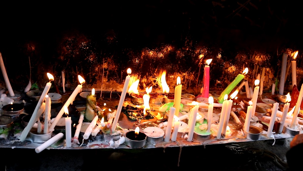 مراسم عزاداری شام غریبان در امامزاده ابراهیم(ع) آمل برگزار شد