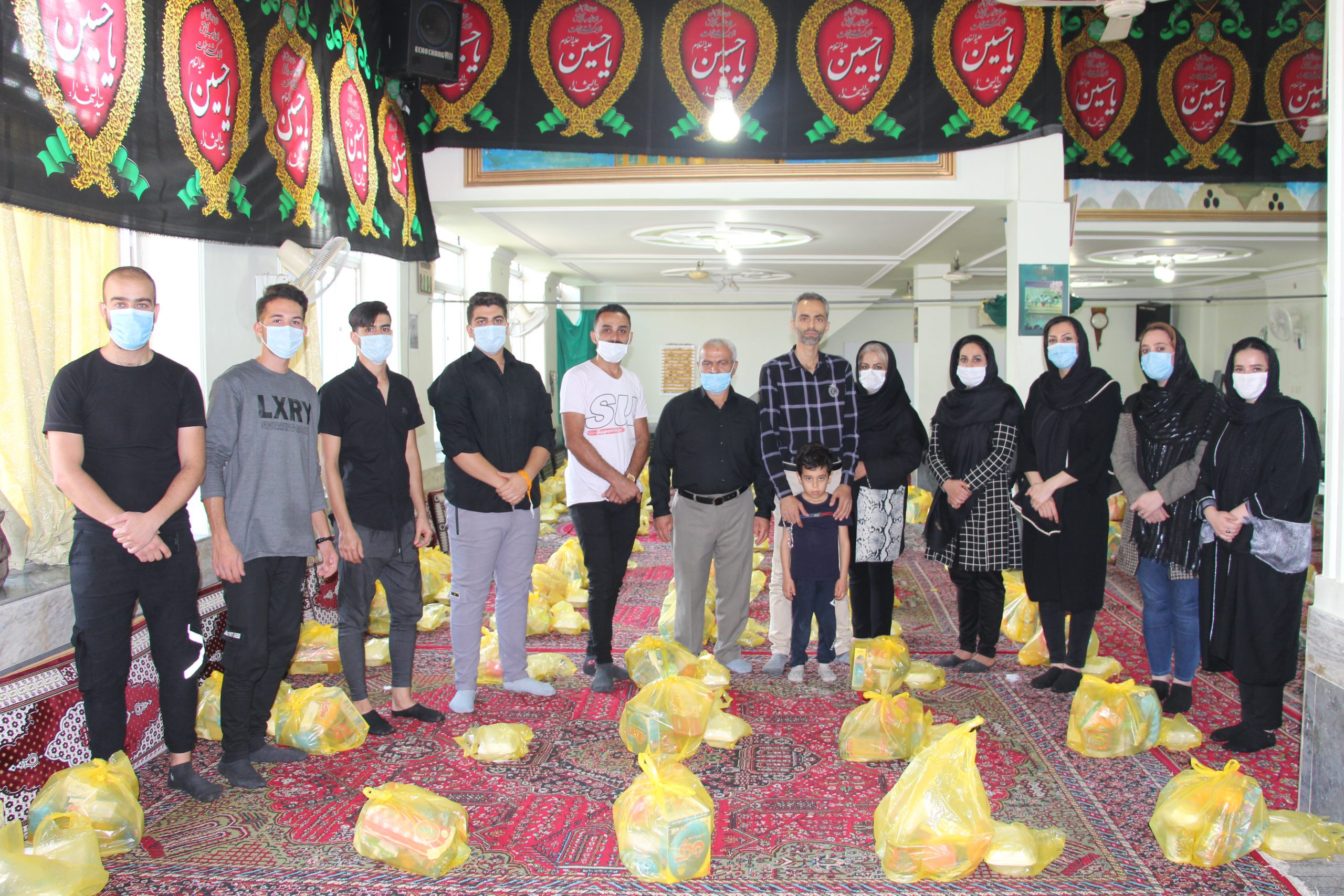 توزیع ۲۰۰ بسته معیشتی بین نیازمندان به همت موسسه خیریه حضرت زینب (س) آمل