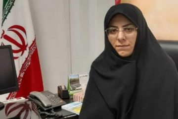 تنها بخشدار بانوی مازندران در بخش بلده نور گل کاشت