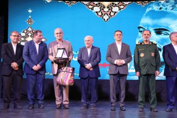 دانشگاه علوم پزشکی مازندران دستگاه‌ اجرایی برتر استان/ تقدیر ویژه استاندار مازندران از رییس دانشگاه 