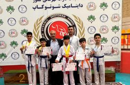 تیم آکادمی کاراته مهراس مقام سوم مسابقات کشوری اصفهان را کسب کرد