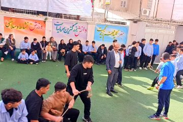 جشن روز دانش آموز در دبیرستان غیردولتی پسرانه آفرینش باشکوه برگزار شد