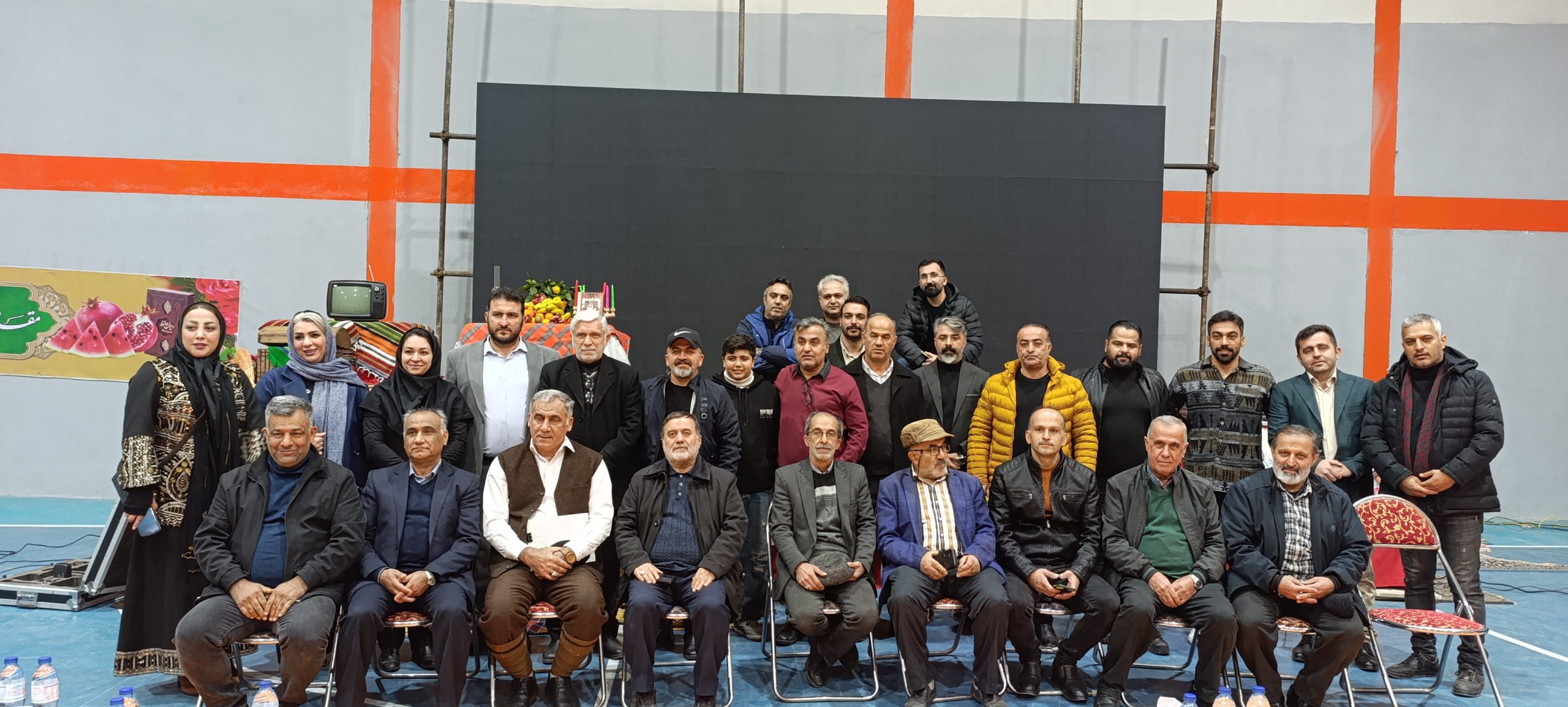 نخستین جشن یلدا در شهر گزنک بخش لاریجان با استقبال پرشور مردم برگزار شد