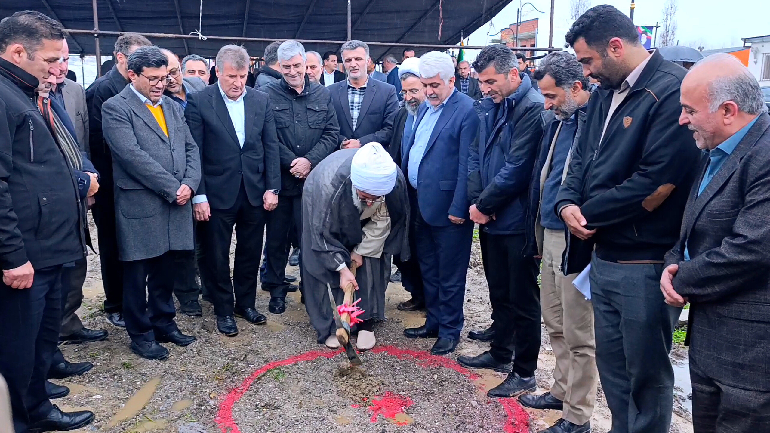 آیین کلنگ زنی ۱۴ واحد مسکونی در روستای وسطی کلا آمل