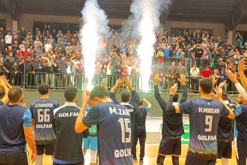 رژه پیروزی گلفام به سوی لیگ برتر/ برد تیم والیبال گلفام آمل با حمایت پرشور هواداران مقابل تهران بیشه چمستان 