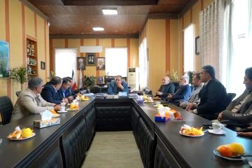 دیدار صمیمی شهردار و شورای شهر بندرگز با شهردار و اعضای شورای شهر آمل