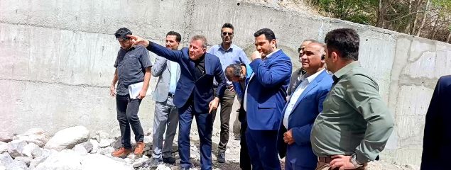 جدیت و همدلی فرماندار و نماینده آمل برای مهار دومین رودخانه وحشی دنیا در روستای گزانه